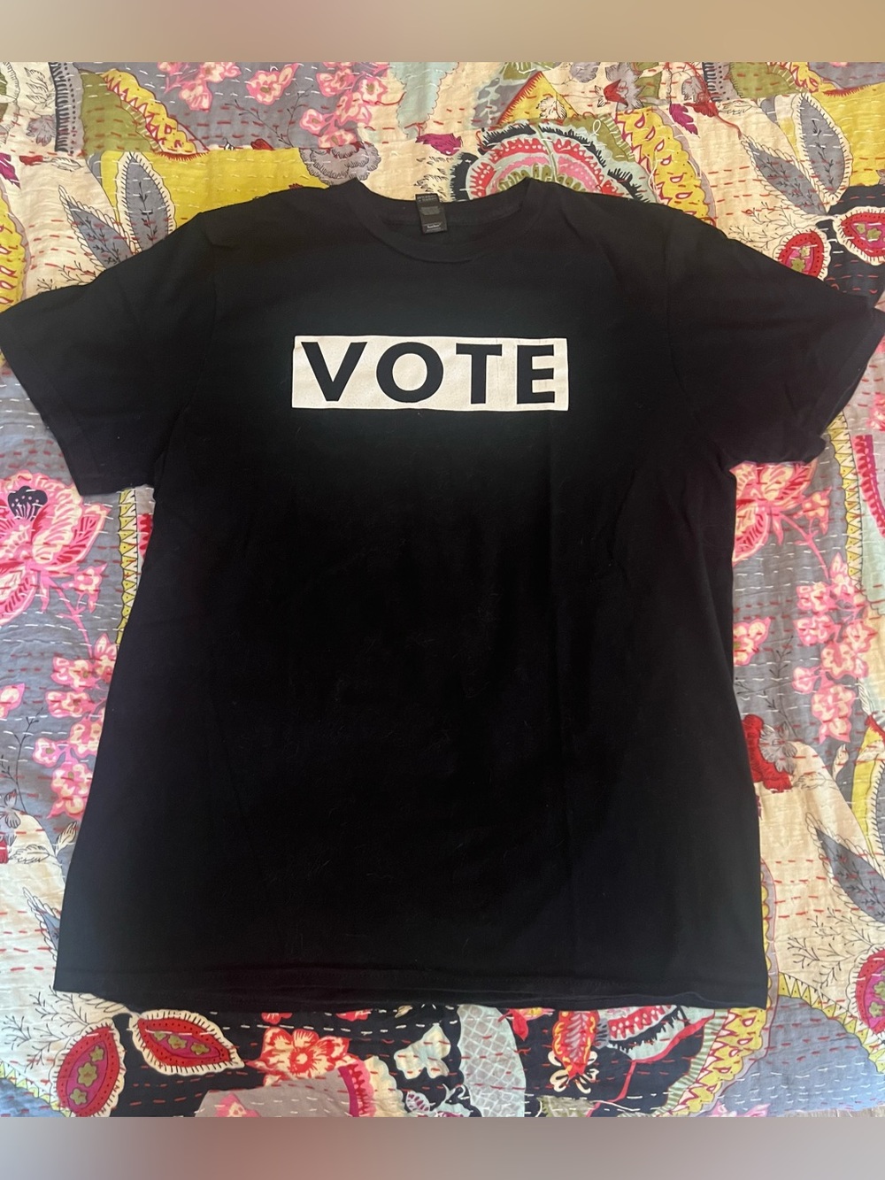 LEAVING SOON Black "VOTE" Graphic T-Shirt - Anvil by Gildan Size M Unisex